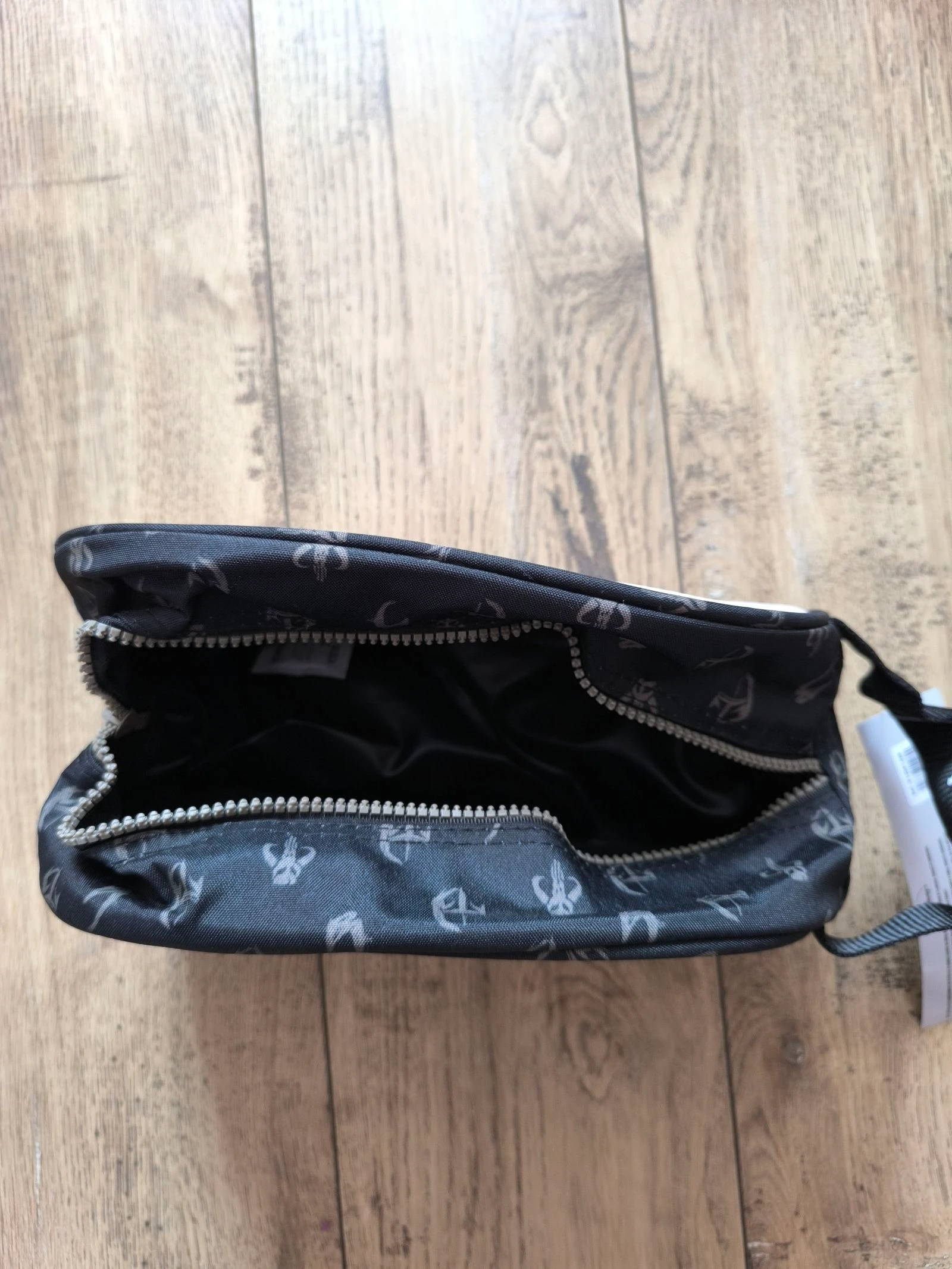 Star Wars The Mandalorian toiletry bag – photo 3